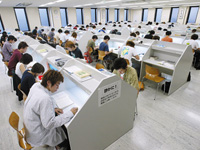 �׋��ɏW���ł���ƕ]���̎��K���B