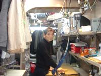 �ꖇ�ꖇ�A�A�C�����łĂ��˂��Ɏ�d�グ�B