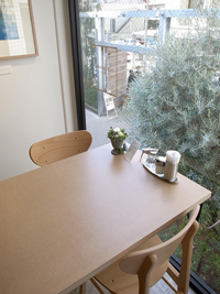 �g���̍���ɕ�܂�Ă������Ƃ������Ԃ�����܂�