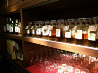 �E�B�X�L�[�̓{�g���ł��p�ӂ��Ă���܂��B